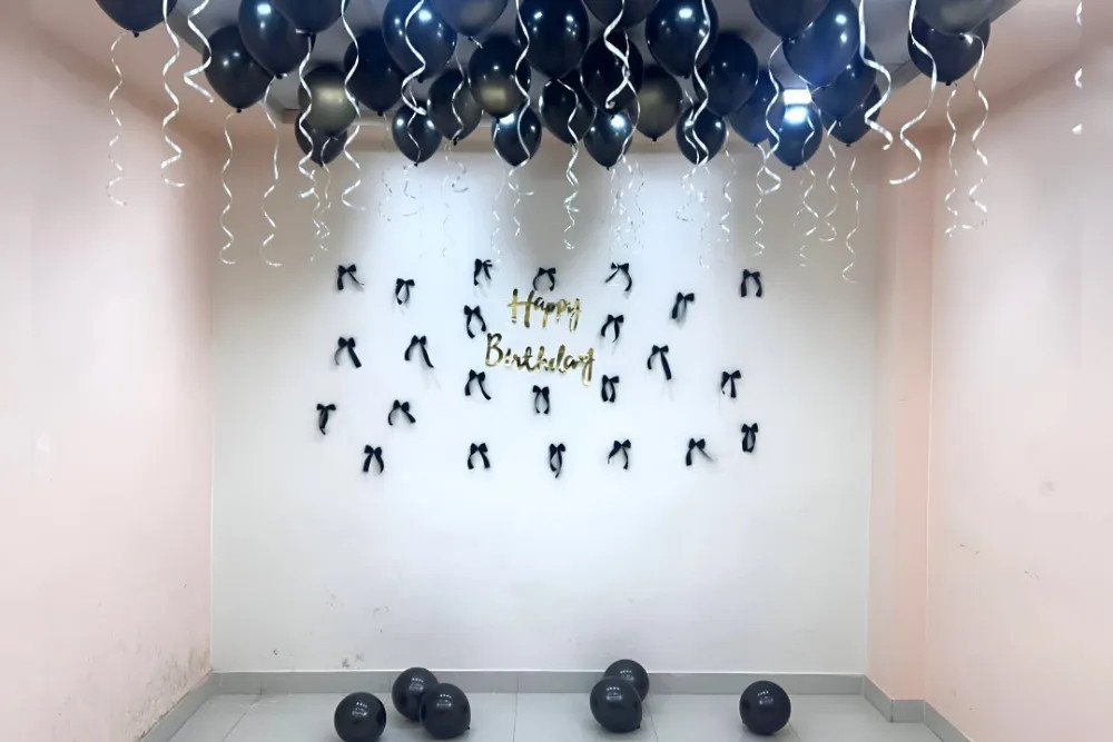 Simple Black Bow Birthday Decor