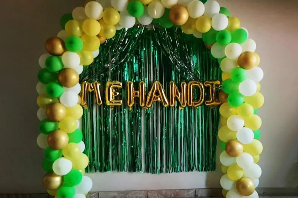 Surprise Mehandi Decoration