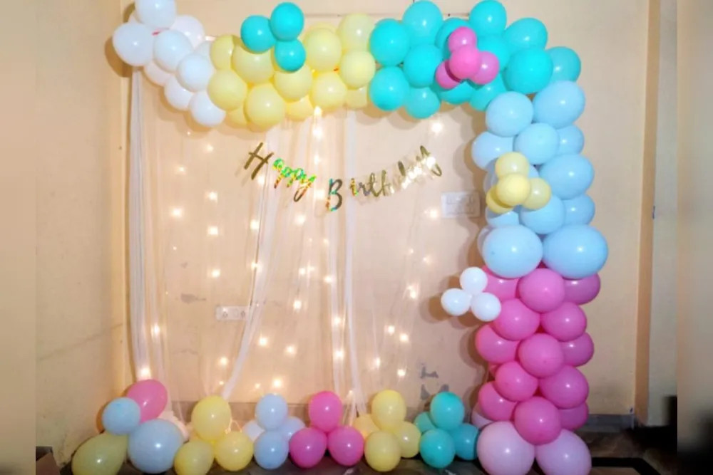 Garland Photo Booth Decoration