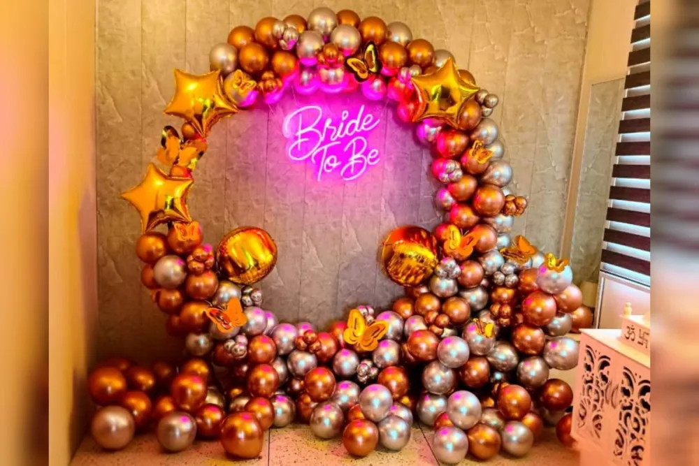 Dreamy Bride To Be Decoration