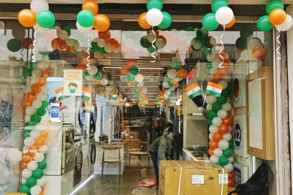 15th August Shop Decor