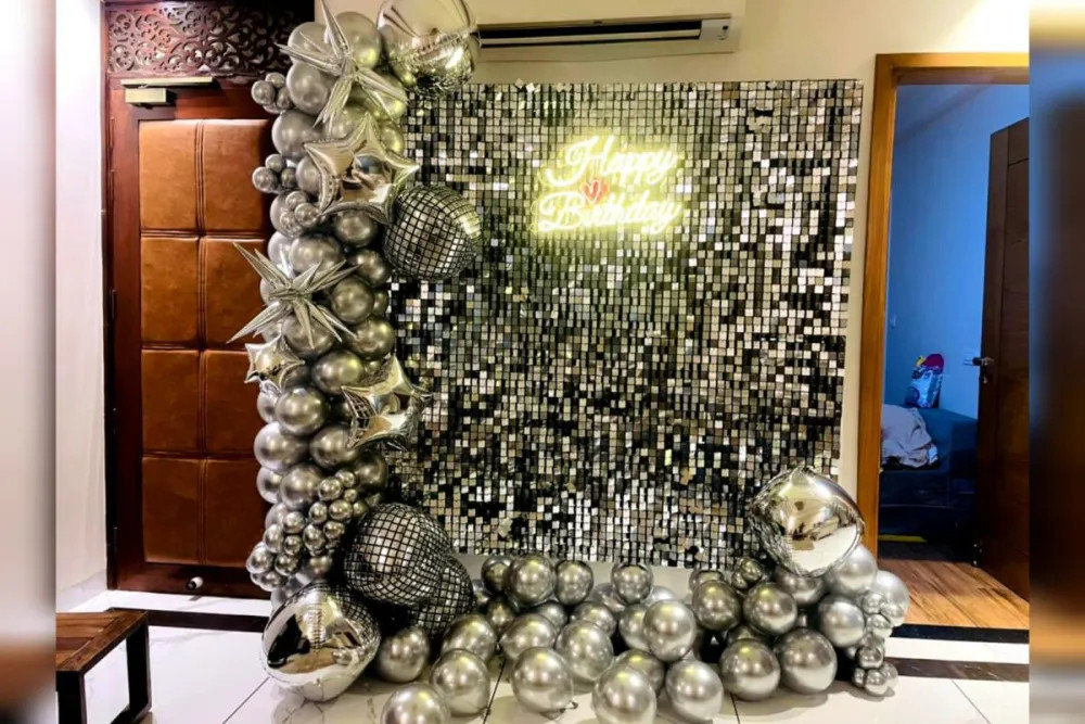 Twinkling Silver Sequin Decoration