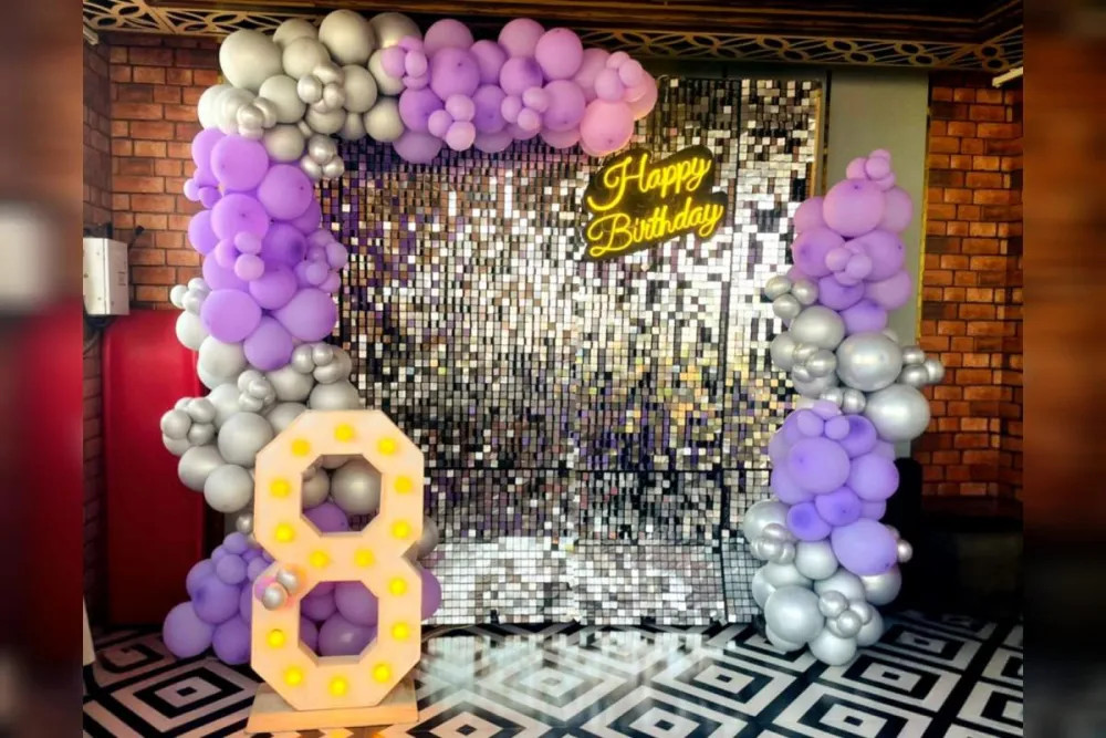 Delight Purple Silver Theme Decoration